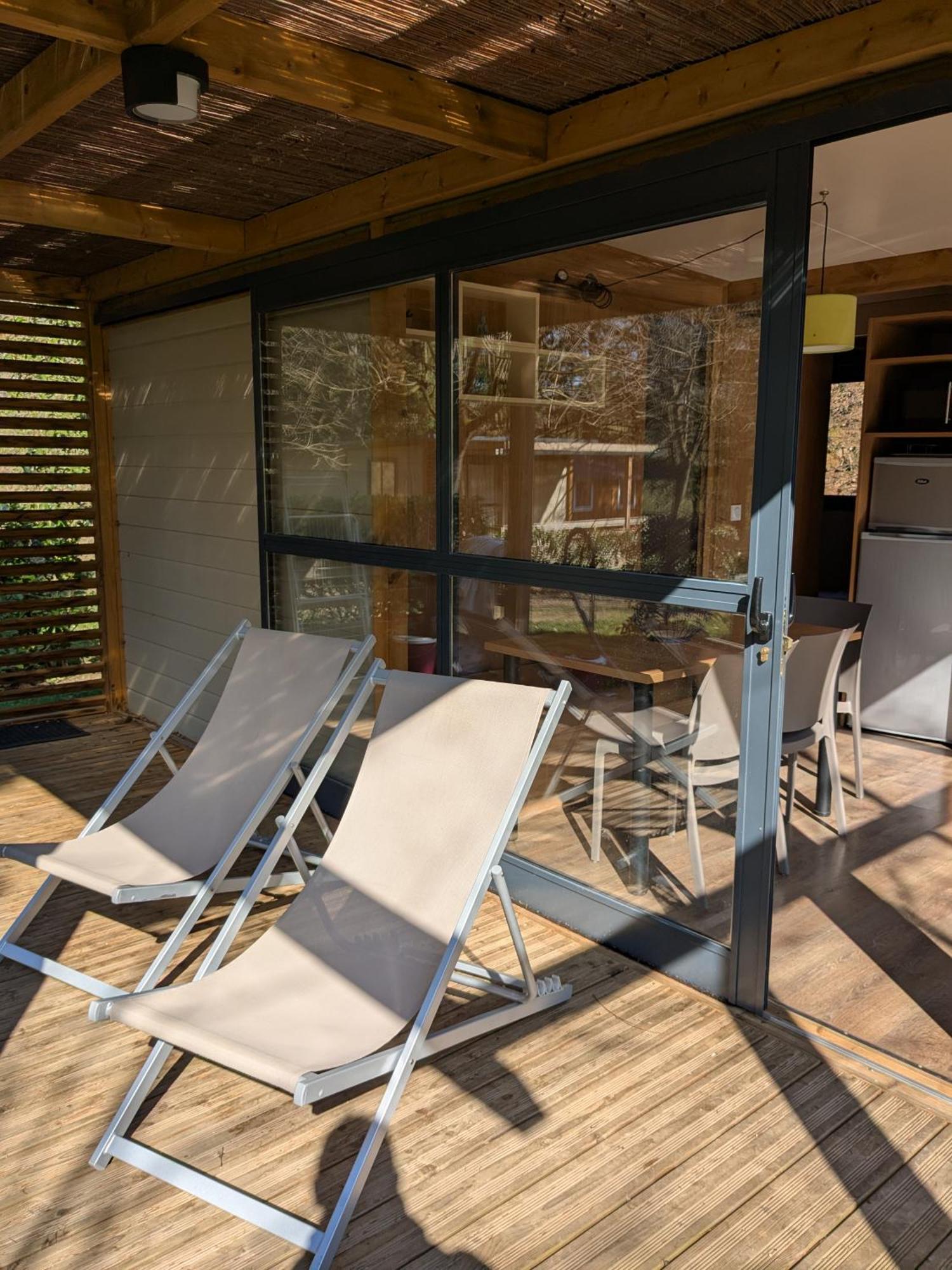 Camping Les Berges Du Doux Colombier-le-Vieux Exterior foto